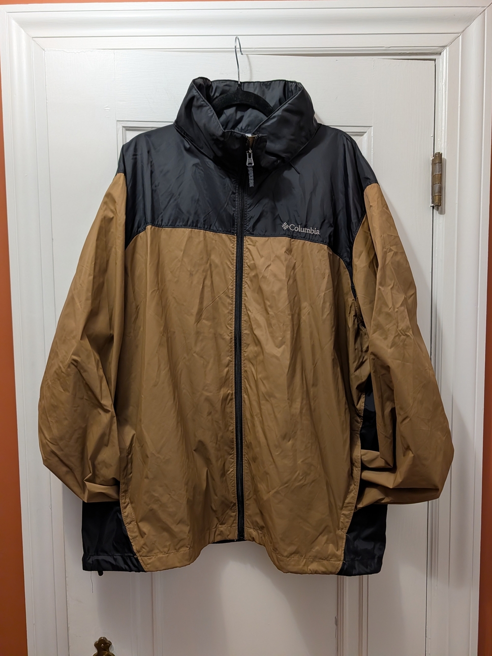 Columbia Men's Brown and Black Rain Jacket